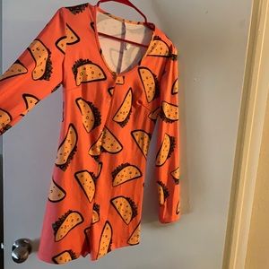 Taco long sleeve onesie L